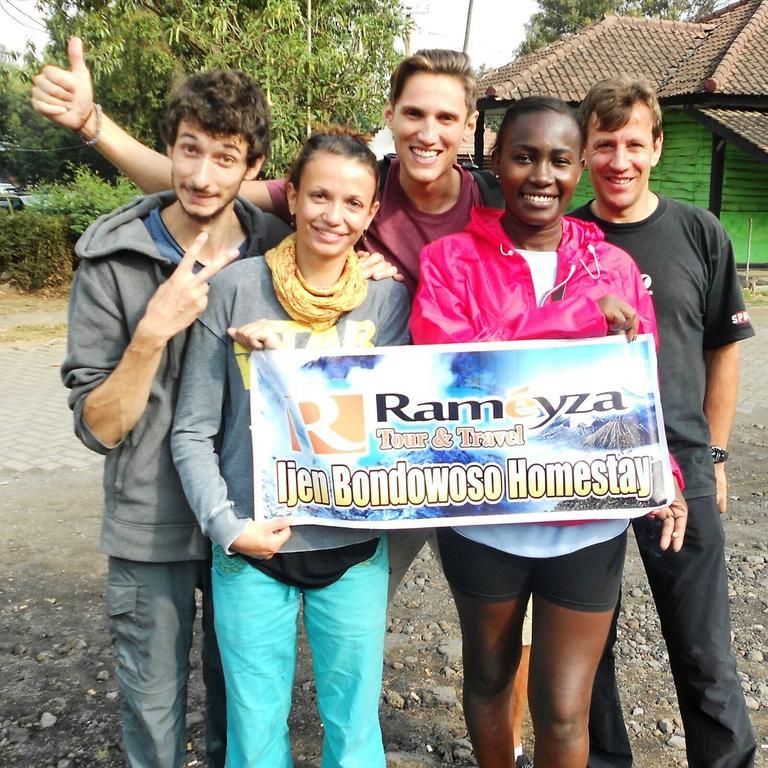 Ijen Bondowoso Home Stay Bagian luar foto