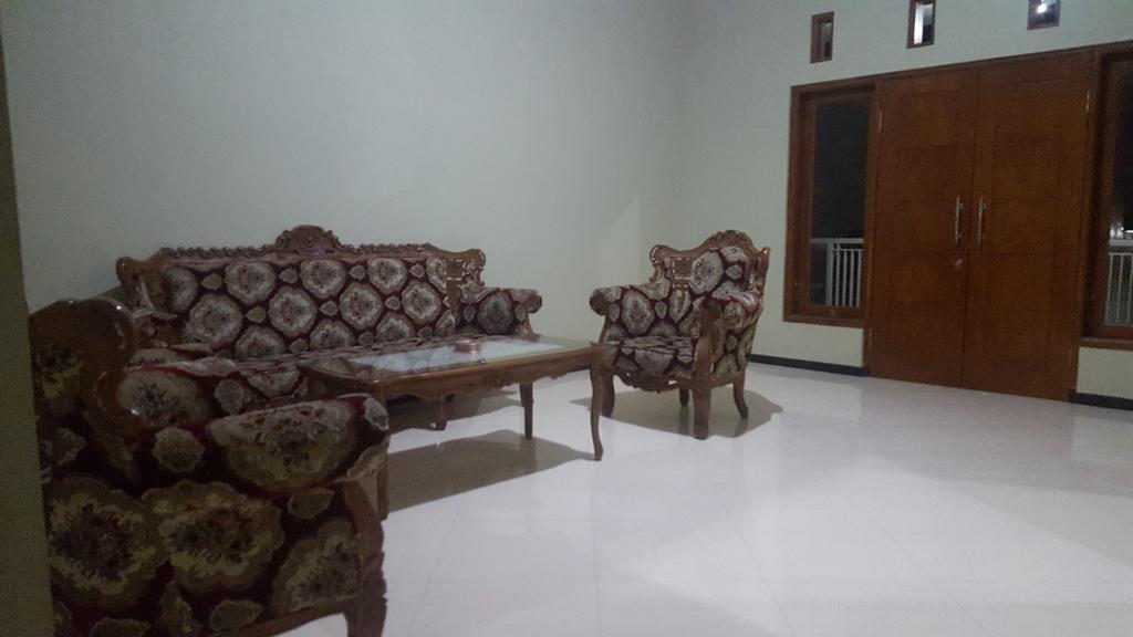 Ijen Bondowoso Home Stay Bagian luar foto